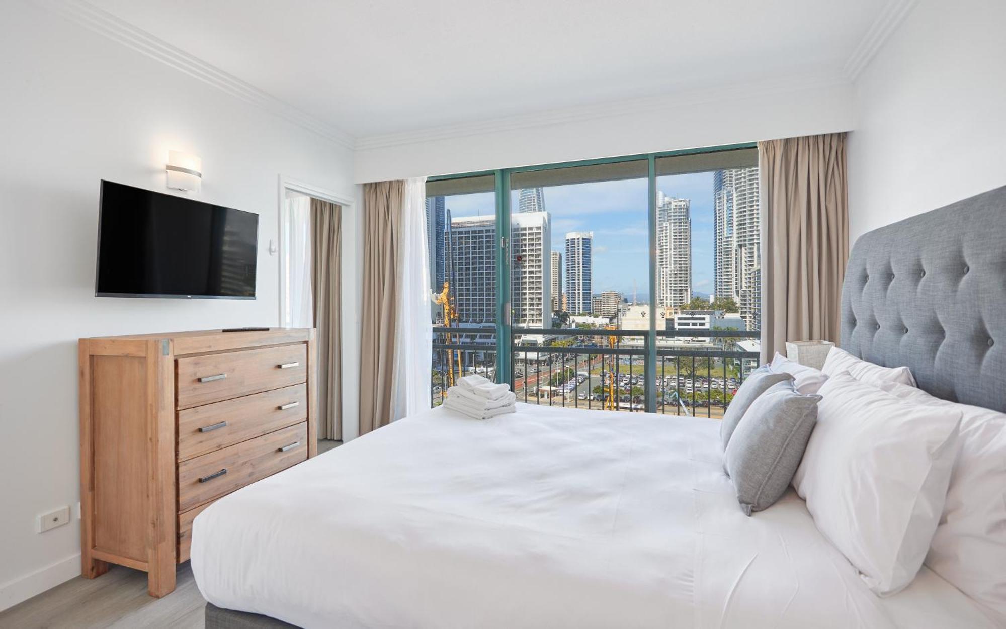 Crown Tower By Serain Residences Apartment *